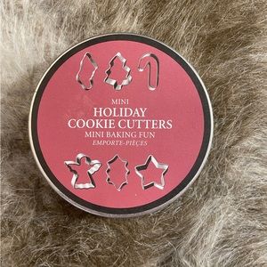 NEW Restoration Hardware Mini Holiday Cookie Cutters - Mini Baking Fun